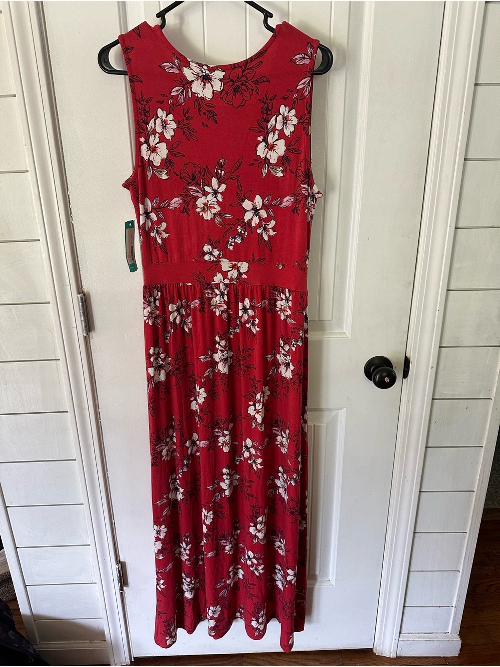 41 Hawthorn Red Floral V-Neck Wrap-Style Maxi Dress - Picture 9 of 9